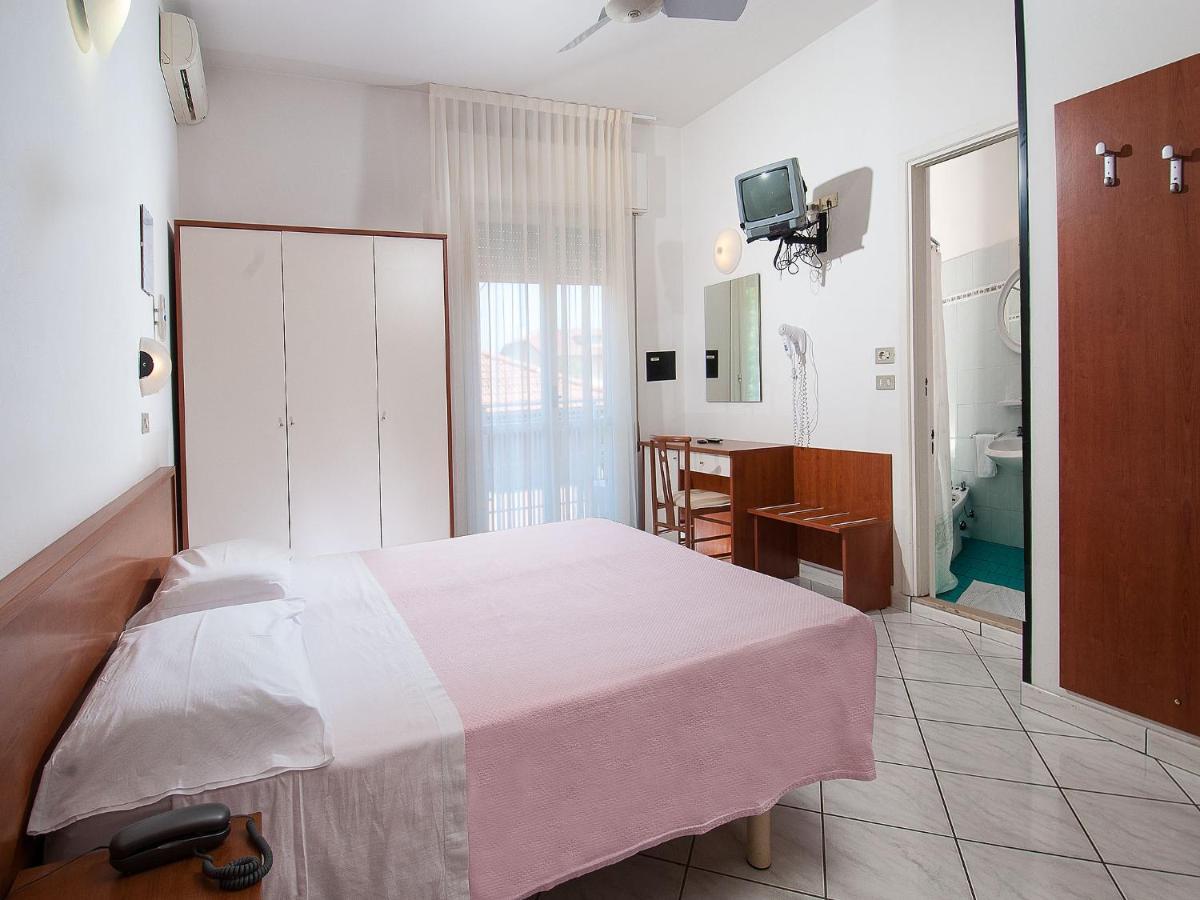 Hotel Odeon 3*