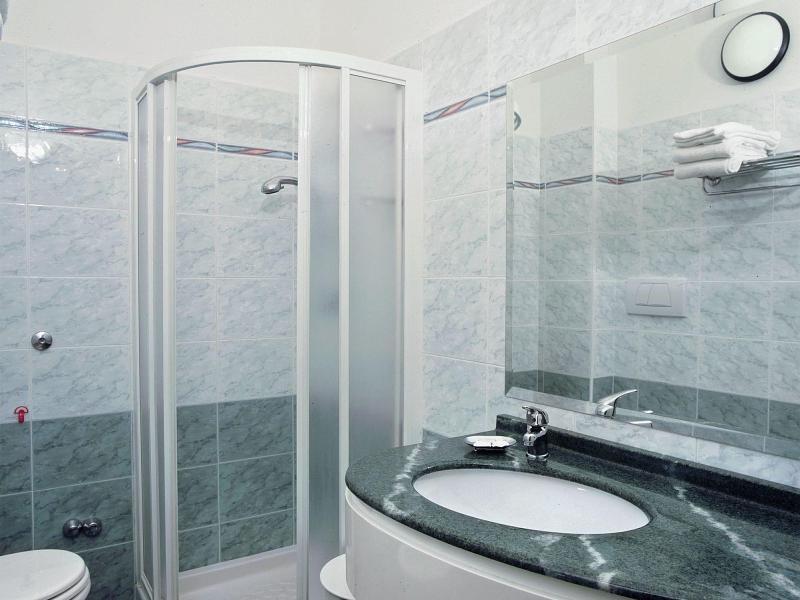 Odeon Hotel 3*